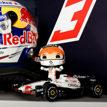 Pop! Rides Super Deluxe Max Verstappen FWlifestyle1 view 2